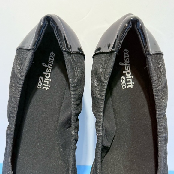 Easy Spirit Black Women's Flats - Picture 6 of 14